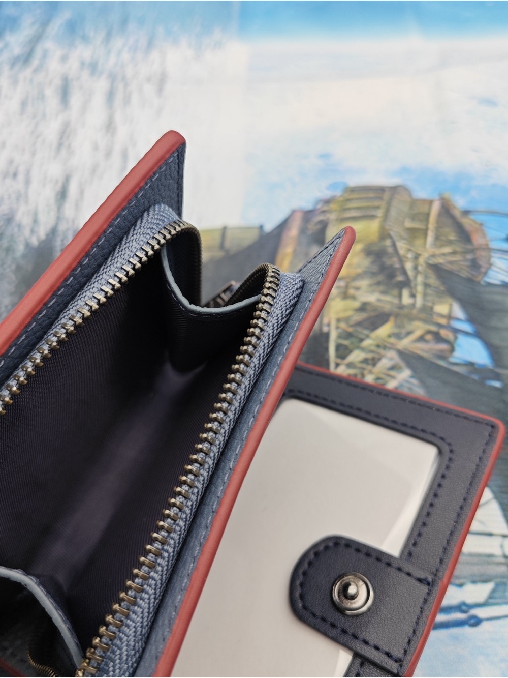 COACH Wallet - Picture 6 of 7
